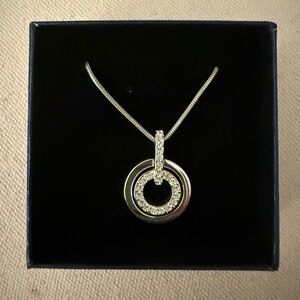 NWT Swarovski Crystal Silver Tone Double Circle Pendant Necklace.